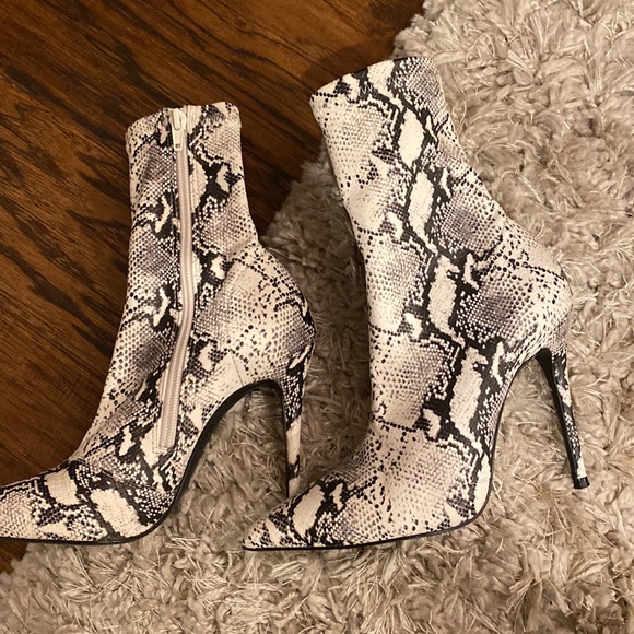 Steve Madden Whimsy Snakeprint Booties - Picture 7 of 11